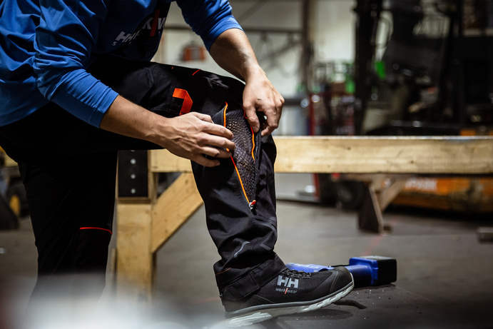 HELLY HANSEN CHELSEA HOSE 77552-990 - 48